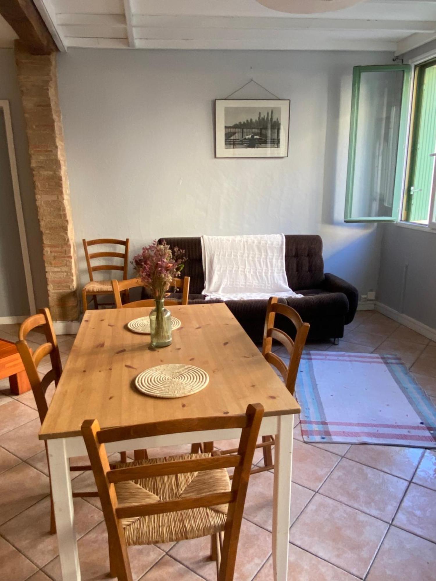 Appartement 3 Pieces Rdc Plein Centre Ville Marciac Luaran gambar